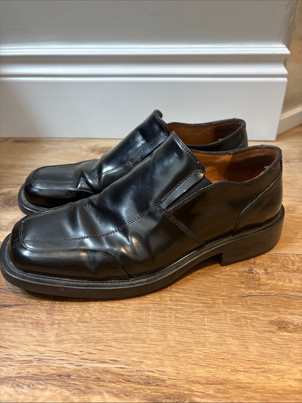 Kenneth Cole Black Leather Slip-On Loafers - Picture 3 of 6